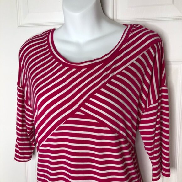 Umgee pink and white striped top raw fringe hem size small - Picture 4 of 10